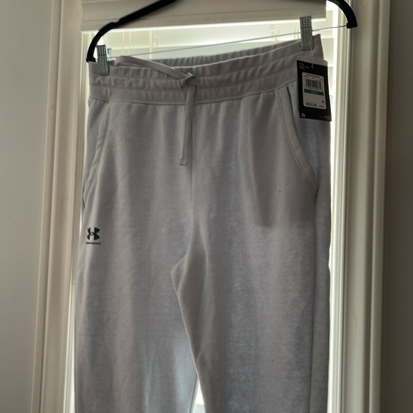 Girls Under Armour pants - Picture 2 of 4